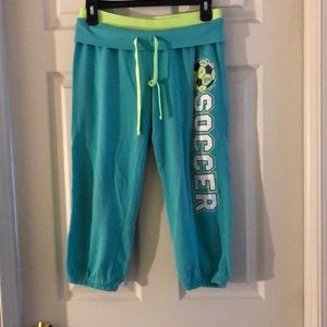 Capri sweatpants